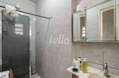 Casa com 2 quartos para alugar na Rua Alves Guimarães, Pinheiros, São Paulo