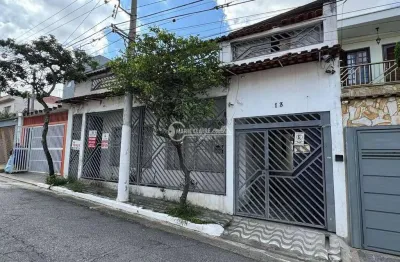 Casa á venda com 4 dormitórios e 3 vagas de garagem, 207m² - Cidade Mãe do Céu, São Paulo.