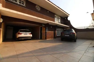 Casa com 3 quartos à venda na rua valentin deda, capão raso, curitiba, 310 m2 por r$ 900.000
