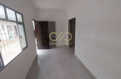 Casa condomínio padrão - canto do forte praia grande