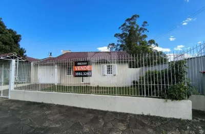 Casa com 2 quartos à venda na rua padre ambrósio schupp, 96, cristo rei, são leopoldo por r$ 599.000