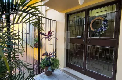 Apartamento com 2 quartos para alugar na rua são paulo, 528, centro, são leopoldo por r$ 1.400