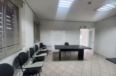 Sala comercial com 1 sala para alugar na avenida dom joão becker, 23, centro, são leopoldo por r$ 1.700
