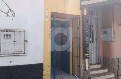 Casa comercial com 1 sala para alugar na rua primeiro de março, 387, centro, são leopoldo por r$ 1.500