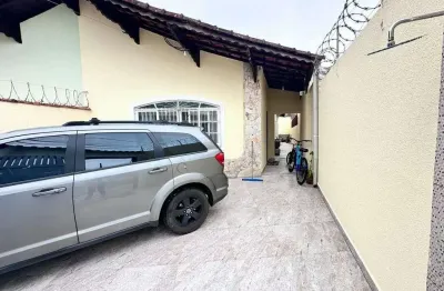 Casa com 2 quartos à venda na Vila Caiçara, Praia Grande 