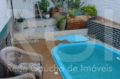Casa com 3 quartos à venda na Avenida Maceió, Medianeira, Porto Alegre