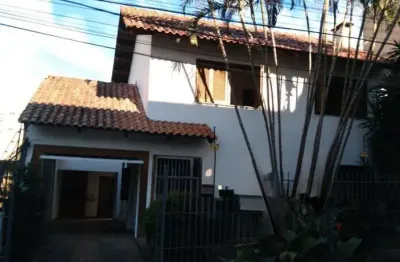 Casa com 3 quartos à venda na Rua Maestro Mendanha, Santana, Porto Alegre