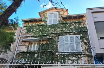 Casa comercial à venda na rua miguel tostes, rio branco, porto alegre, 400 m2 por r$ 989.000