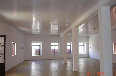 Pavilhão 3 dormitórios para alugar floresta porto alegre/rs