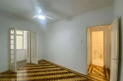 Apartamento 2 dormitórios na duque de caxias, centro histórico