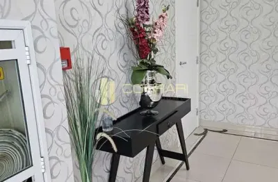 Apartamento mobiliado á venda com ótima localização na meia praia