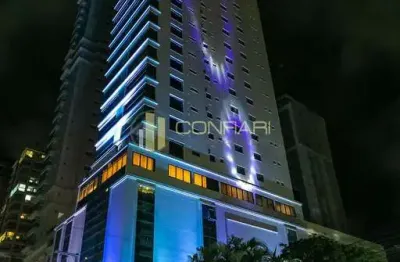 Apartamento com 3 quartos à venda na Rua 234, Meia Praia, Itapema