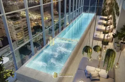 Apartamento Exclusivo com 4 Suítes, Vista Mar e 206m² Privativos a 100m da Praia