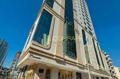 Apartamento com 4 quartos à venda na Rua 316, Meia Praia, Itapema