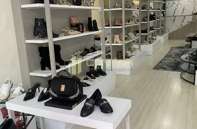 Sala comercial à venda em Meia Praia, Itapema 