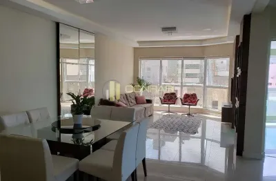 Apartamento com 4 quartos à venda na Rua 303, 153, Meia Praia, Itapema