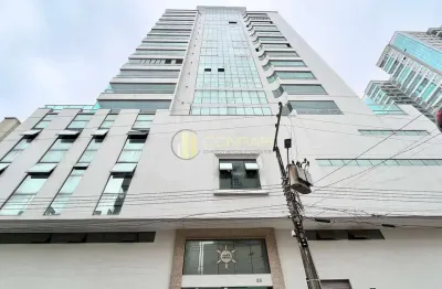 Apartamento com 4 quartos à venda na Rua 209, Meia Praia, Itapema