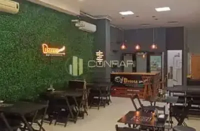 Casa comercial à venda na Rua 246, 125, Meia Praia, Itapema