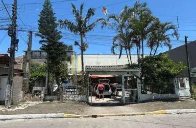 Casa com 3 quartos à venda na Rua 406, 799, Morretes, Itapema
