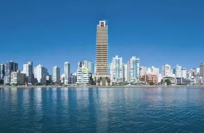 Apartamento frente ao mar, de altíssimo padrão, com 257 m² privativos
