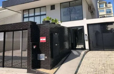 Apartamento com 3 suítes próximo ao mar de canto grande