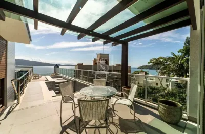 Cobertura de alto padrão com 3 suítes na prainha em bombinhas