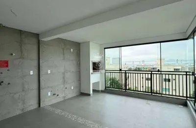 Apartamento com 3 dormitórios sendo 2 suítes a 80m da praia de mariscal