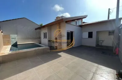 Excelente casa com piscina e churrasqueira em ótima localização para venda em itanhaém!
