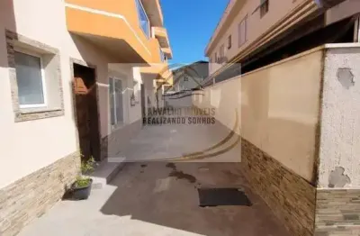 Sobrado em condomínio com porteira fechado lado praia com piscina coletiva em itanhaém!
