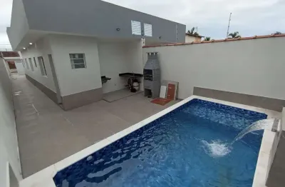Lindas casas pertinho do mar com 03 dorm, piscina para venda em mongaguá!