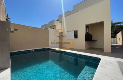 Sobrado em condomínio fechado perto do mar com espaço de lazer privativo em itanhaém!