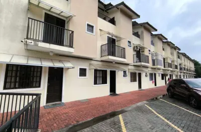 Super oportunidade!! sobrado 03 andares em condominio fechado próximo a praia dos sonhos para venda em itanhaém!!
