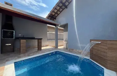 Casa geminada lado pista 1600mts do mar com piscina para venda em itanhaém!!
