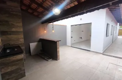 Casa geminada lado praia 1100 metros do mar para venda em itanhaém!!