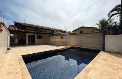 Casa lado praia aproximadamente 600mts do mar com piscina e churrasqueira em itanhaém!!