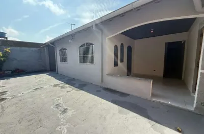 Casa para venda em bairro residencial na cidade de itanhaém!!