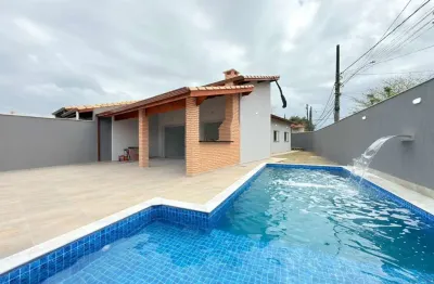 Oportunidade!! casa apenas 400m do mar com piscina grande e 03 dorm em itanhaém!!