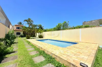 Oportunidade apenas 200m do mar!! Casa com 04 dorm, piscina grande em itanhaém!