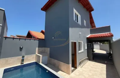 Sobrado com piscina lado pista apenas 700m do mar em mongaguá!