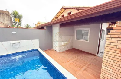 Casa lado praia apenas 700 metros do mar com piscina e churrasqueira em itanhaém!
