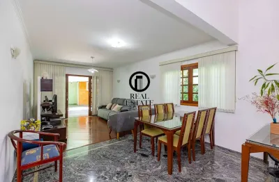 Casa à venda - 196m², 3 quartos, sendo 1 suíte, 4 vagas - vila romano