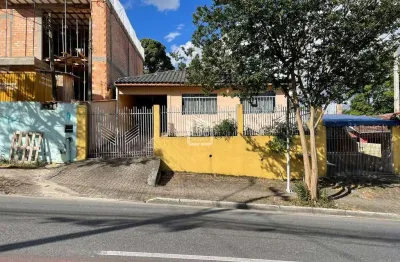 Casa com 3 quartos para alugar na Rua Miguel Bertolino Pizatto, 639, Centro, Araucária