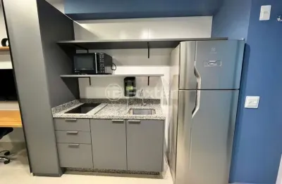 Kitnet / Stúdio à venda na Rua Cardeal Arcoverde, 2004, Pinheiros, São Paulo, 26 m2 por R$ 380.000