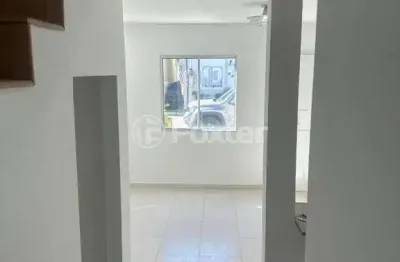 Casa em condomínio fechado com 2 quartos à venda na rua maracatu, 21, chácara canta galo, cotia, 60 m2 por r$ 355.000
