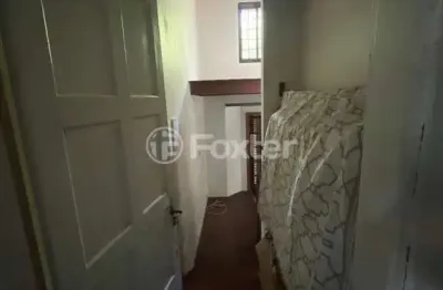 Casa em condomínio fechado com 3 quartos à venda na rua araguaia, 10, granja carneiro viana, cotia, 200 m2 por r$ 750.000