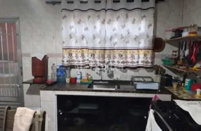 Casa com 2 quartos à venda na rua professor eldemar alves de oliveira, 38, parque continental, guarulhos, 130 m2 por r$ 450.000