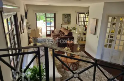 Casa em condomínio fechado com 3 quartos à venda na rua adib auada, 111, jardim lambreta, cotia, 293 m2 por r$ 1.650.000