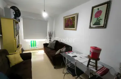 Apartamento com 2 quartos à venda na rua ernesto rosa da fonseca, 238, parque pinheiros, taboão da serra, 48 m2 por r$ 270.000