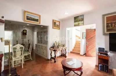 Casa com 3 quartos à venda na Rua Bernardo da Veiga, 141, Sumaré, São Paulo, 220 m2 por R$ 1.735.000