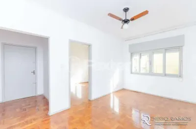 Apartamento com 2 quartos à venda na rua duque de caxias, 707, centro histórico, porto alegre, 75 m2 por r$ 550.000